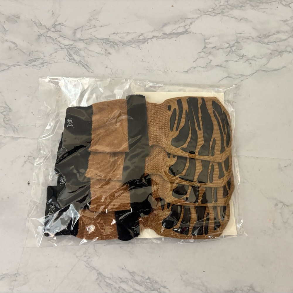 Dok Tiger Toes Socks Booties Black Don & Cam Set Of 4 Grip Brown Black